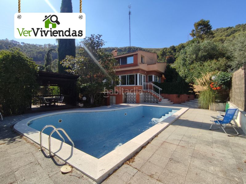 Foto 706ba79e-b605-4837-967a-ff196a68bd81. Casa amb xemeneia calefacció aparcament piscina a Torrelles de Llobregat