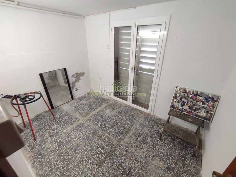 Foto 86a4a097-52c6-4285-b445-a40e14cd9530. Casa amb xemeneia calefacció aparcament piscina a Torrelles de Llobregat