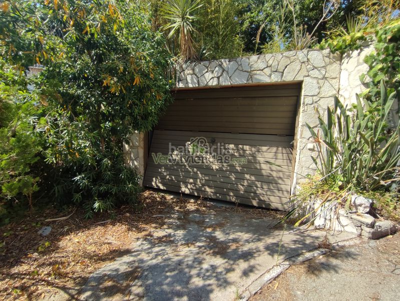 Foto 8e95a5f7-8431-4219-b534-b5eba4186308. Casa amb xemeneia calefacció aparcament piscina a Torrelles de Llobregat