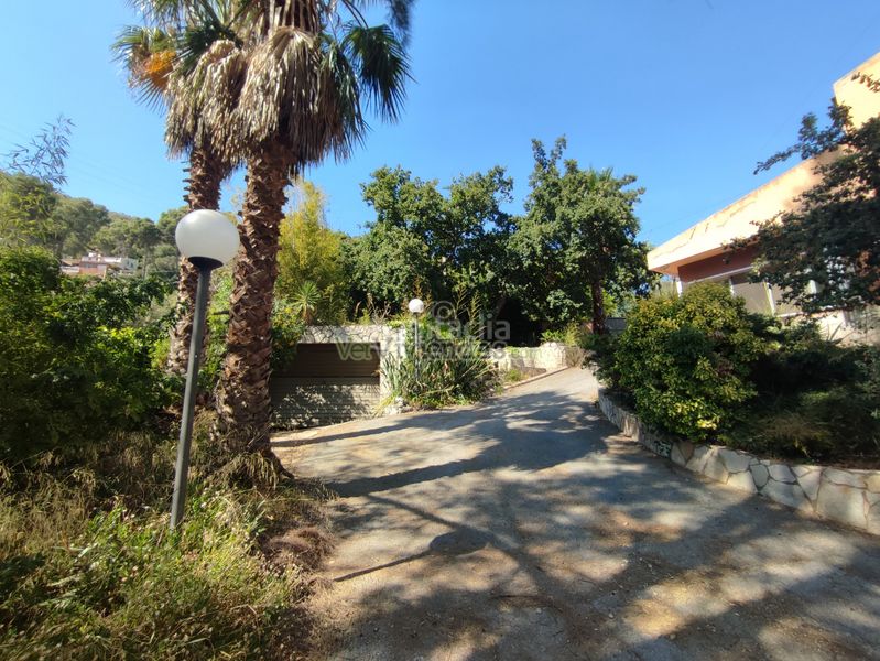 Foto bdd601af-532f-41d1-ad07-1e2babba7460. Casa amb xemeneia calefacció aparcament piscina a Torrelles de Llobregat