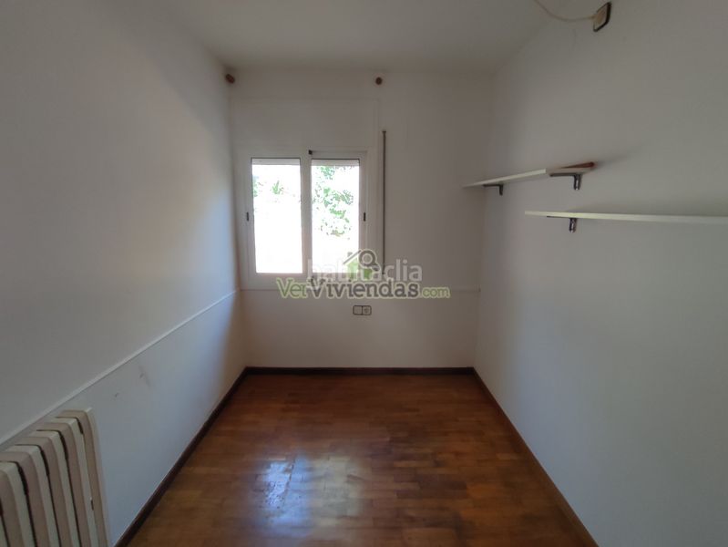 Foto cb0c5138-cf51-4c40-b7ae-e96a8a93d186. Casa amb xemeneia calefacció aparcament piscina a Torrelles de Llobregat