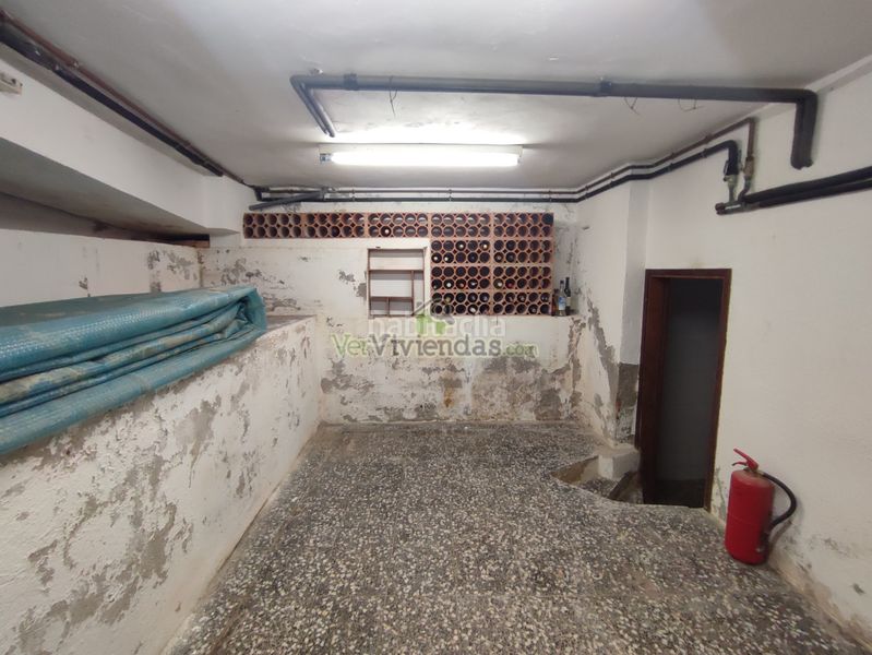 Foto eeaf6419-f5b4-4650-9462-999a2d717f5f. Casa amb xemeneia calefacció aparcament piscina a Torrelles de Llobregat