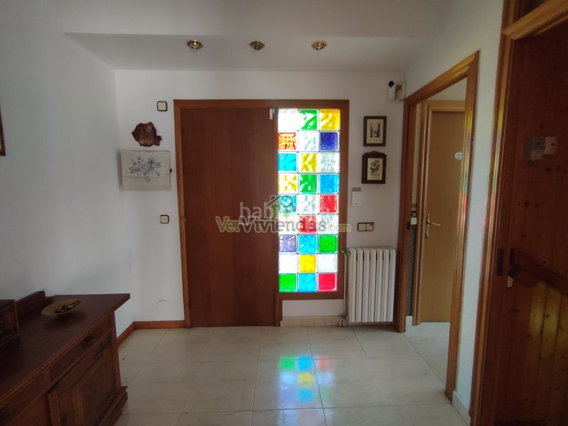 Foto fe617c69-67e2-4822-806c-6318c8211d2c. Casa amb xemeneia calefacció aparcament piscina a Torrelles de Llobregat