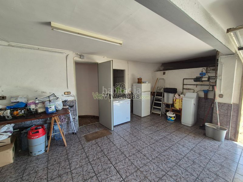 Foto 133d6385-8265-4cf4-8ca1-8b07169146fc. Casa amb calefacció aparcament a Vallirana