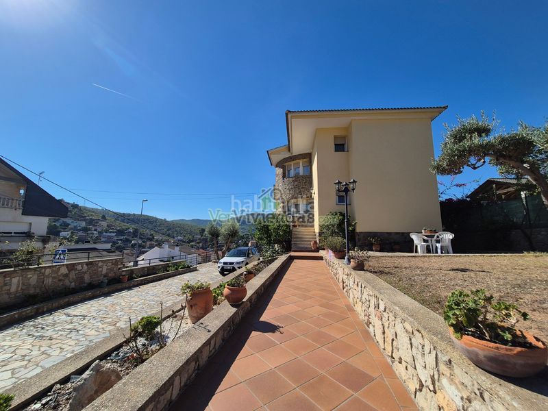Foto 1f32c655-cb01-4b94-aa93-1838d59c23f2. Casa amb calefacció aparcament a Vallirana