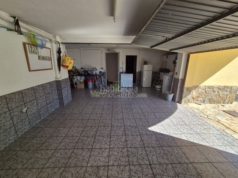 Foto 8dc0f6c7-257f-4ba6-84db-c38006287a01. Casa amb calefacció aparcament a Vallirana