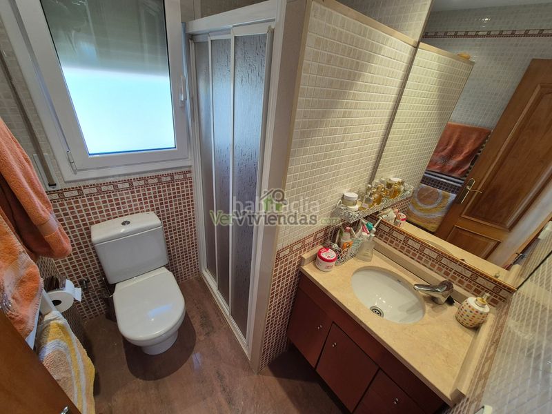 Foto c4d839e1-c2e4-4ab9-82e9-63f3558a45e1. Casa amb calefacció aparcament a Vallirana