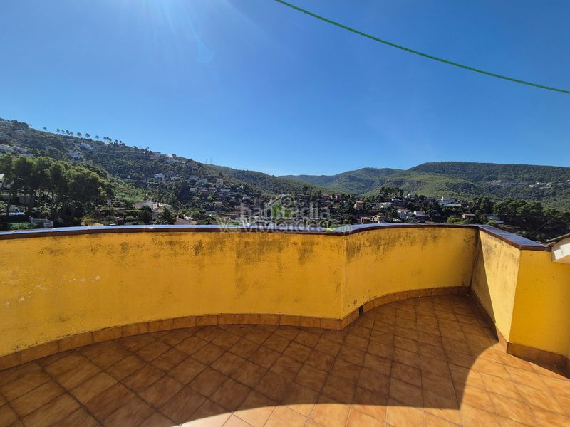 Foto e72252e5-d3fd-4ba3-985c-edfd144dffcc. Casa amb calefacció aparcament a Vallirana