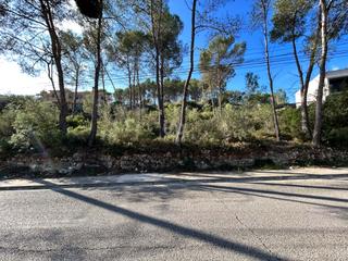 Residential Plot in Olivella. Fantástico terreno urbano con una superficie de 1.431m2, se encu