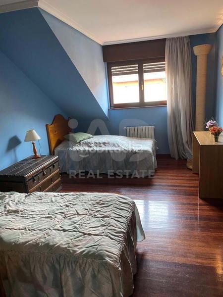 Foto e95920c0-daf5-44a4-9df7-8f720ff347a1. Haus mit parking in Llanes pueblo Llanes