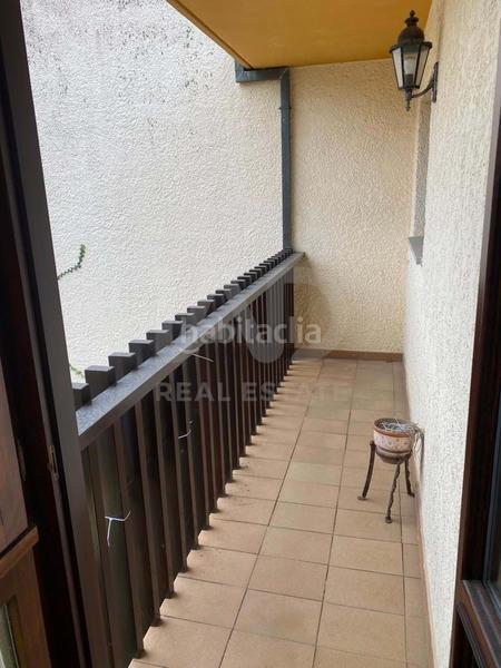 Foto 1c8ff2aa-02c6-4e33-a634-9c87eac64256. House with parking in Llanes pueblo Llanes