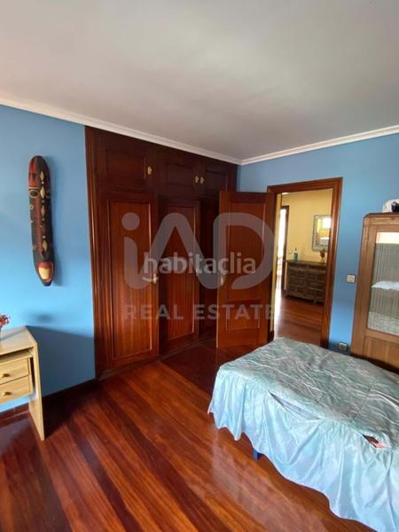 Foto bdb9ecb7-45b8-43f4-ba13-c25837bb5d3a. Maison avec parking dans Llanes pueblo Llanes