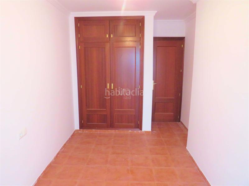 Foto dbc4c2ac-a91e-4bec-ac03-74848248c45b. Edifici a Poniente-Faro Torre del Mar