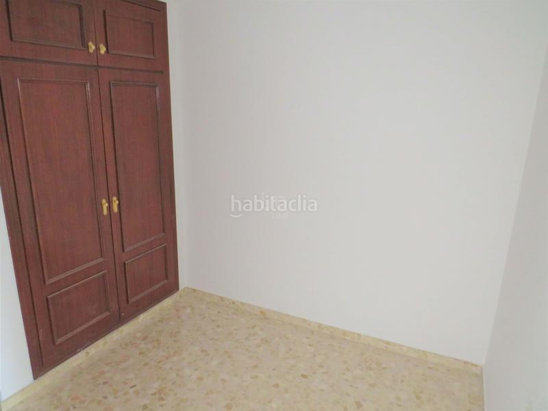 Foto e1239e78-67fc-4b3c-8d2b-16fb82f8fcab. Edifici a Poniente-Faro Torre del Mar