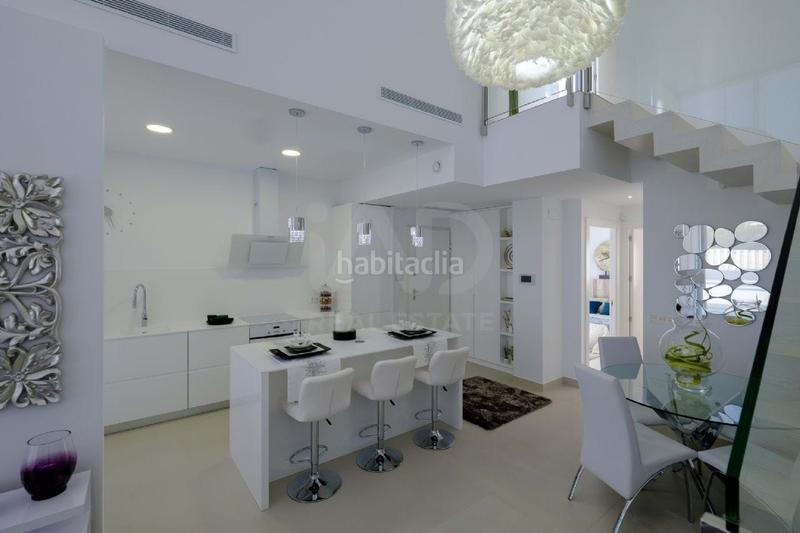 Foto 319cdbbb-41a5-4958-95d3-40cd15c3ae29. Casa amb aparcament a Zona los Frutales Torrevieja
