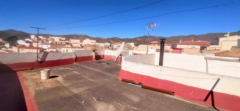 Foto fc8b8bdb-ae2e-4fa3-9a5d-ed0e5ebb92a3. Casa con parcheggio in Uleila del Campo