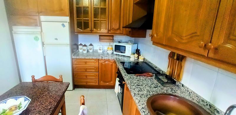 Foto d6c341f5-8103-46c8-827b-dd5463a16535. Casa con parcheggio in Senés