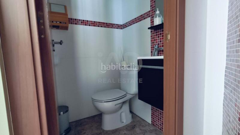 Foto 60dd218e-b32d-4a5f-89ee-6b120b0c0972. Local comercial a Les Roquetes Sant Pere de Ribes