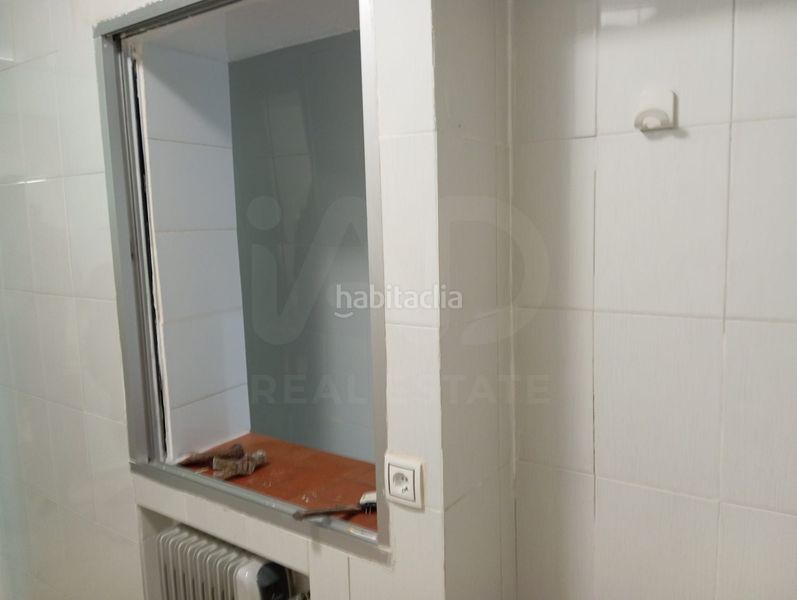 Foto e8d9c45b-0aa6-4aed-8930-b51d52bd37dd. Haus mit heizung parking in Casco Histórico Guadalajara