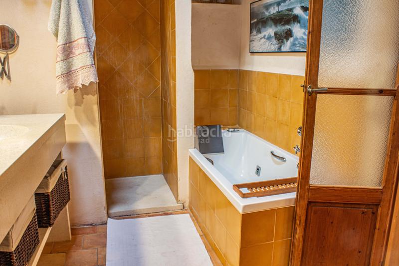 Foto a47b495c-755e-41cc-82b9-cb83dd0ca190. Casa amb calefacció aparcament a Andratx Andratx