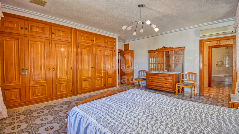 Foto be691145-e993-4c28-9530-2219d2f820f1. Casa amb calefacció aparcament piscina a El Montgó Dénia