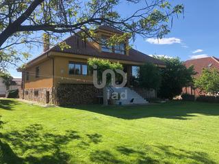 Maison à Villaturiel