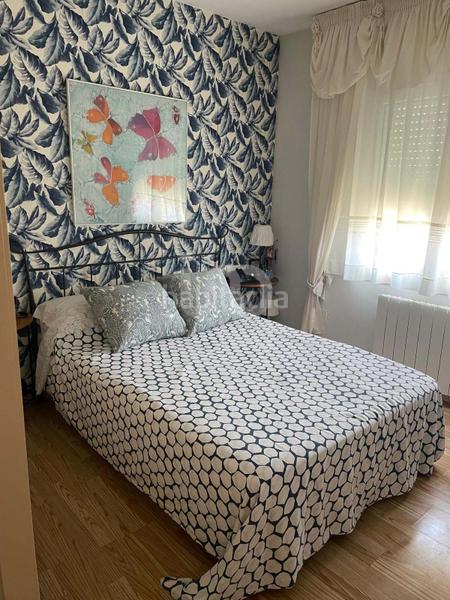Foto f7e975ed-80fc-43f7-8fe4-11fdeea1dad0. Casa en Palau Girona