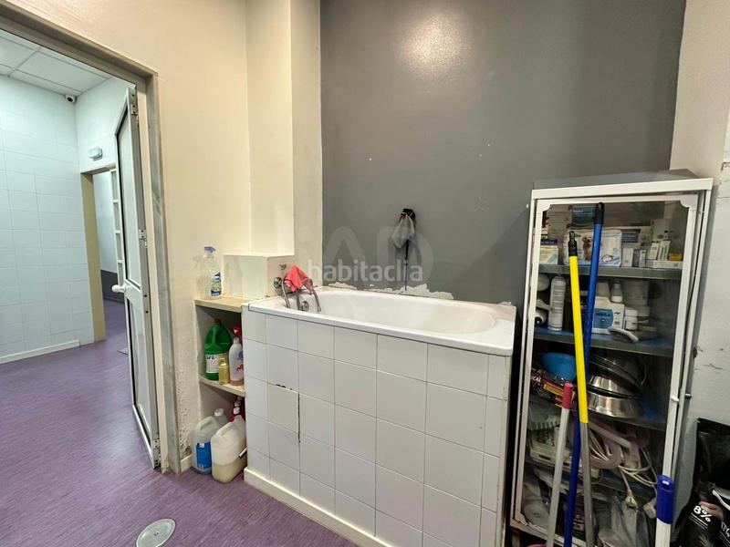 Foto 2c2d7bbf-1d45-4dbd-8cec-016aa63c0ad1. Alquiler local comercial en Lepe