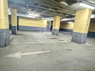 Aparcament cotxe a Calle menorca 14 14