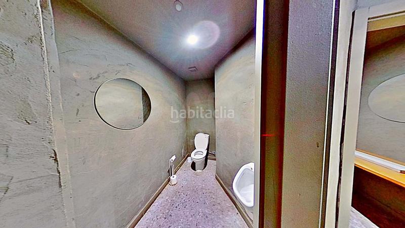 Foto 16b4ff4e-53ff-46fa-9be2-be379e77993d. Traspaso local comercial en calle bazan 46 46 en Barrio del Centro Alicante