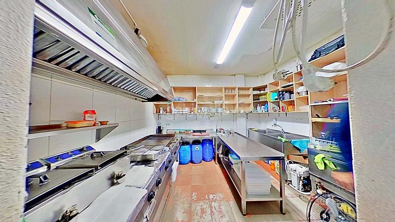 Foto afd3410e-9dee-4667-a95e-beebd20ae9ac. Traspaso local comercial en calle bazan 46 46 en Barrio del Centro Alicante