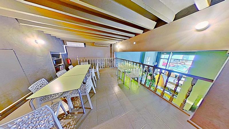 Foto f72b5baa-3faa-43da-bc8b-2a582b6aa1ed. Traspaso local comercial en calle bazan 46 46 en Barrio del Centro Alicante