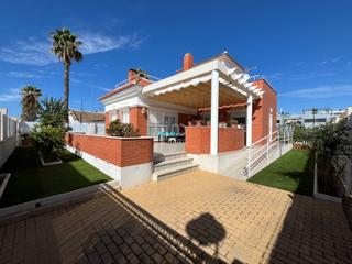 House in Islantilla Costa