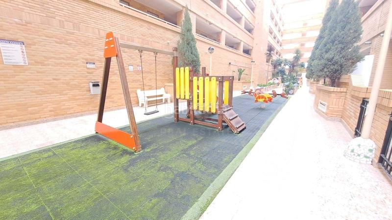 Foto e39918fd-71b5-4c9d-a1f1-c9943ff4609c. Appartamento con parcheggio piscina in Playa Morros de Gos Oropesa del Mar