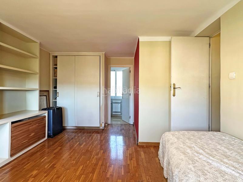 Foto d58ba4c0-2817-4fef-9acc-83d25f8c60bd. Casa amb aparcament a Vallcarca - Penitents Barcelona