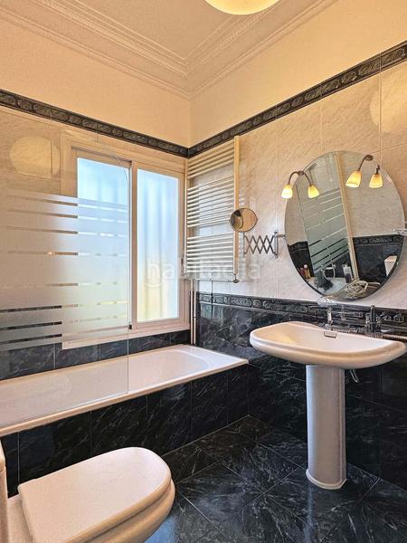 Foto f5e0cf28-2314-48cd-8761-a6d37b099a1e. Casa amb aparcament a Vallcarca - Penitents Barcelona