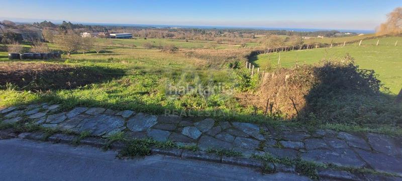 Foto c13cba12-a434-4d89-b689-3b77580bfa2a. Terreno residenziale in Roda (La)