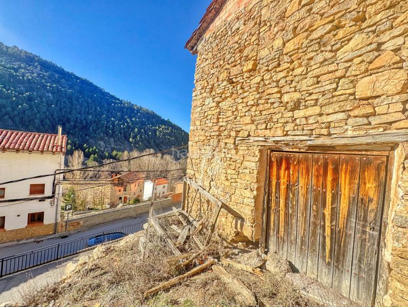 Foto dd19acb3-fbc3-42d9-a07b-f8d0dcb78a95. Terreno residencial en calle la rocha 35 35 en Alcalá de la Selva