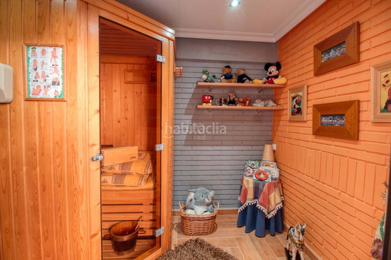 Foto 218bc804-4b2f-4844-bbba-e10bef49f21b. Duplex con parcheggio in Plaza Castelar - Mercado Central Elda
