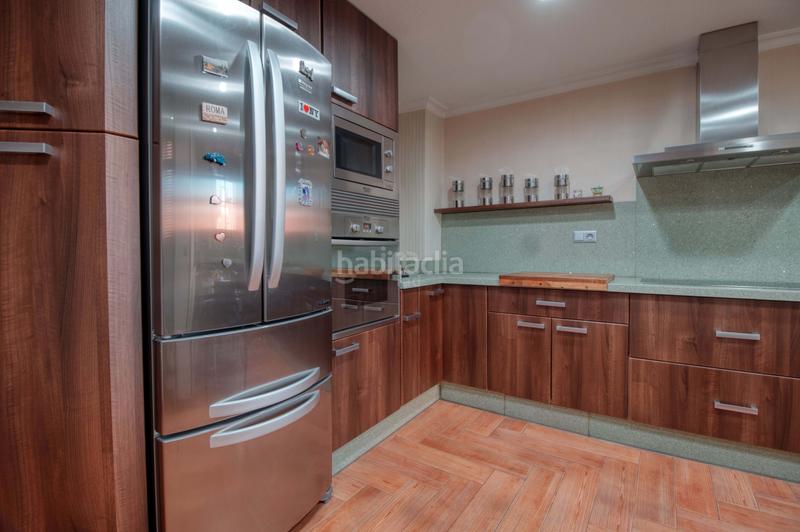 Foto 2d97c2e6-f9cf-43b2-b3ae-516996592f33. Duplex con parcheggio in Plaza Castelar - Mercado Central Elda