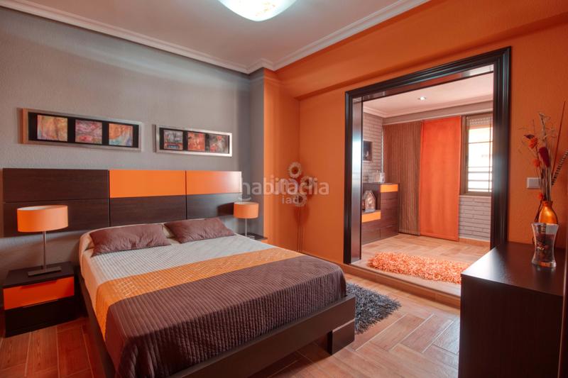 Foto 6d560822-d79f-467b-8226-6deb9a5ca2fe. Duplex con parcheggio in Plaza Castelar - Mercado Central Elda
