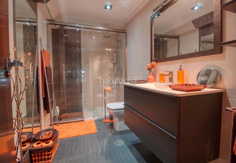 Foto f409d844-85e3-4890-a3b3-5274e6bc4468. Duplex con parcheggio in Plaza Castelar - Mercado Central Elda