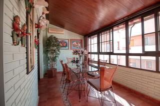 Zweistöckige Wohnung in Plaza Castelar - Mercado Central