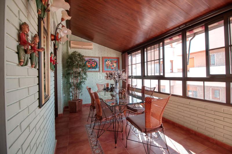 Foto 79d4f436-ffdf-402b-a235-a9957bc450ec. Zweistöckige wohnung mit parking in Plaza Castelar - Mercado Central Elda