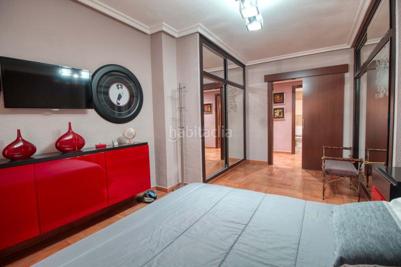 Foto ad7a6fe7-128e-4cd4-9863-9993278013d6. Zweistöckige wohnung mit parking in Plaza Castelar - Mercado Central Elda