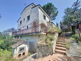Maison à Castellví de Rosanes