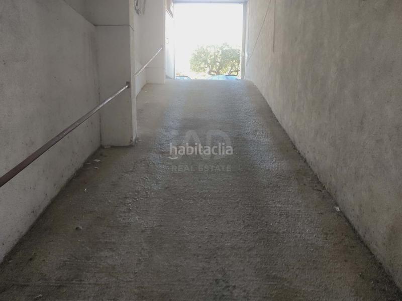 Foto ee3160d2-daca-42ec-a0a7-9a393fc1f1e5. Autoparkplatz in El Tancat-Mas d´en Gual Vendrell (El)