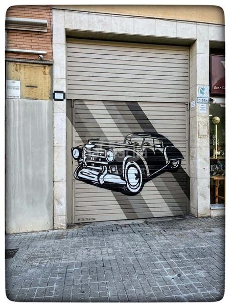 Foto 498dc7df-589c-414a-8ce2-fea189f0ec28. Autoparkplatz in El Parc i la Llacuna del Poblenou Barcelona