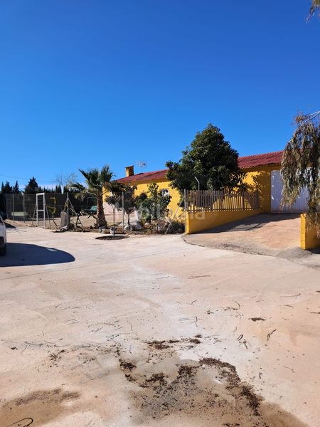 Foto ec4ae338-c37e-4416-b2d2-056e3e2c6d32. Casa a Bejar Lorca