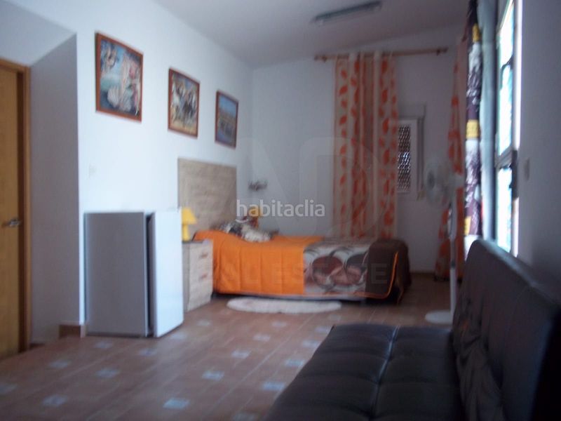 Foto f64099a6-f1bf-4702-a793-6dbec8517b5e. Casa a Bejar Lorca